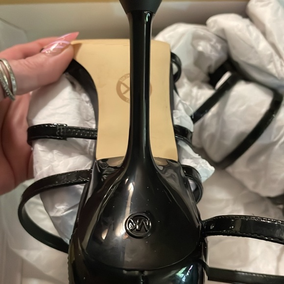 Michael Kors “strappy” high heels - Picture 6 of 11